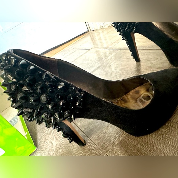 Sam Edelman Black Suede S-Roza Studded Pumps Size 7.5 READ DESCRIPTION - Picture 9 of 15